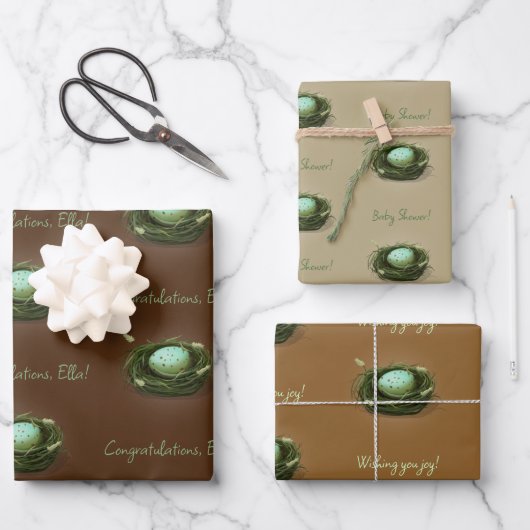 青い斑点の卵が草の巣にいる - 3つのカスタムテキスト ラッピングペーパーシート (正面)