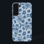 青い春、野生の花、デイジー SAMSUNG GALAXY S22 ケース<br><div class="desc">手描きデイジーの花と一般的な青い蝶、ベクトルのシームレスなパターン</div>