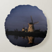青い時間の円形の枕の照らされた風車 ラウンドクッション (正面)