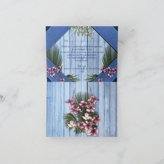 青い木の生地のテクスチャ上のピンクのグラフィックフラワー サンキューカード (内部)