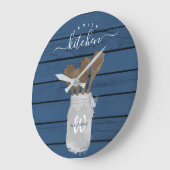 青い木素朴の瓶スプーンファミリーキッチンデコール ラージ壁時計 (傾斜)