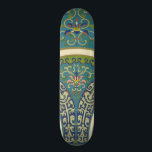 青い東洋のデザインと笑顔の顔 スケートボード<br><div class="desc">壮大な青の東洋のデザインとフローラプリントは、この素晴らしい作品を構成する。笑顔の顔はデザインと一緒にあなたを見詰める。今すぐコピーを購入！</div>