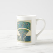 青い東洋のデザインと笑顔の顔 ボーンチャイナマグカップ (右)