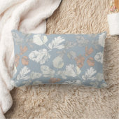 青い枝葉に繊細な小枝 ランバークッション (ブランケット)