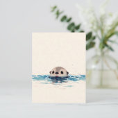 青い水から顔を出すかわいいカワウソ ポストカード (スタンド正面)