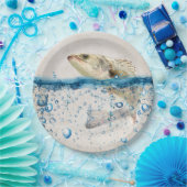 青い水から飛び出す大きな魚 ペーパープレート (パーティー)