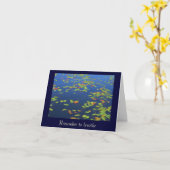 青い水とユリのパッドのノートカード カード (黄色い花)