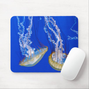 青い水にクラゲ マウスパッド