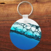青い水に気泡が入る キーホルダー (正面)