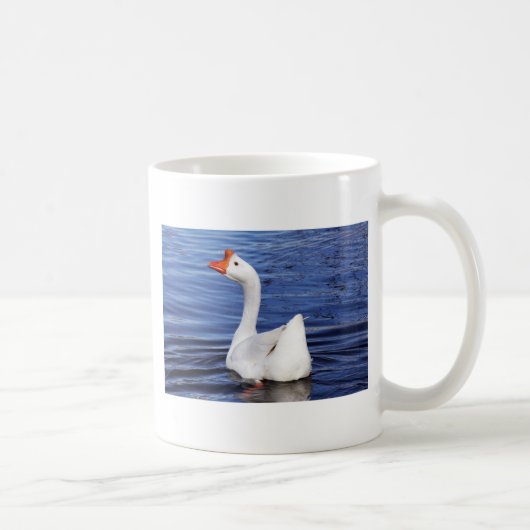 青い水の中の白い泳ぐガチョウ コーヒーマグカップ (右)