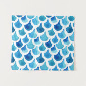 青い水彩画のスケールパターン タペストリー (正面(横))