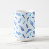 青い水彩画は15のozの変形させるマグに斑点を付けます モーフィングマグカップ (中央)