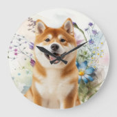 青い水彩花の柴犬または秋田犬 ラージ壁時計 (正面)