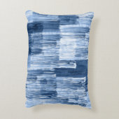 青い水色のストライプ：幾何学模様 アクセントクッション (裏面(縦))