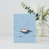 青い水面を泳ぐミニマリストな茶色のカワウソ ポストカード (スタンド正面)