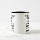 青い波が来だ！ ツートーンマグカップ (中央)