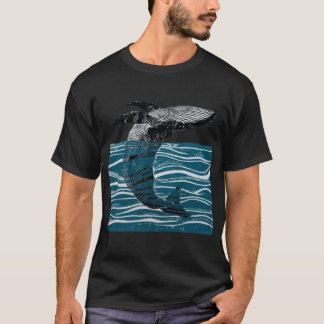 青い波に飛び跳ねるクジラの面白いギフト Tシャツ