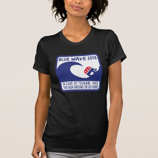 青い波2018年-民主党の勝利! Tシャツ (正面)
