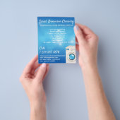 青い洗濯機の清掃員メイドハウスクリーン チラシ (手)