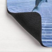 青い海に浮澄んかぶイルカ マウスパッド (コーナー)