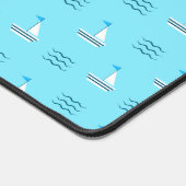 青い海の模様の帆船 デスクマット (コーナー)