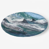 青い海の水の中で泳ぐイルカ海 ペーパープレート (アングル)