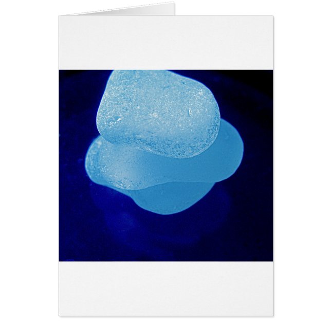 青い海ガラスの反射 (正面)