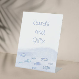 青い海魚の誕生日カードと贈り物 台座サイン