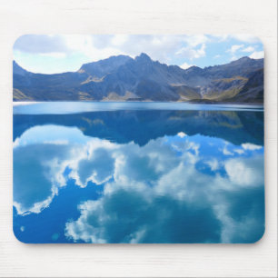 青い湖の風景 マウスパッド