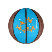 青い漫画の上にかわいいオレンジ色の金魚イラストレーション ミニバスケットボール (縦)