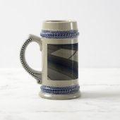 青い灰色のトラックでレース ビールジョッキ (左)