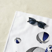 青い灰色のバスケットが女の子をモノグラムの主演 ビーチタオル (インサイチュ)