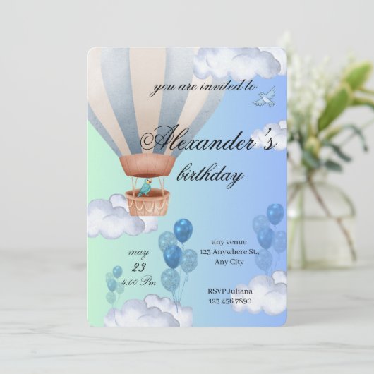 青い熱気球の少年誕生日招待状 招待状 (スタンド正面)