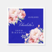 青い王室のピンクのバラの花模様のエレガント誕生日 スタンダードカクテルナプキン (正面)