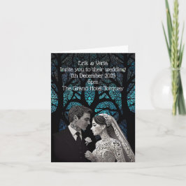 青い生命の木の上に置かれた紙の結婚カップル 招待状