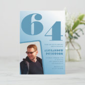 青い男の写真 64歳の誕生日招待状 グラデーション 招待状 (スタンド正面)