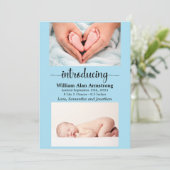 青い男の赤ちゃんサイズと重量フォト誕生 案内状 (スタンド正面)