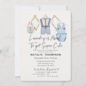 青い男の赤ちゃん服ランドリーかわいい赤ちゃんシャワー 招待状 (正面)