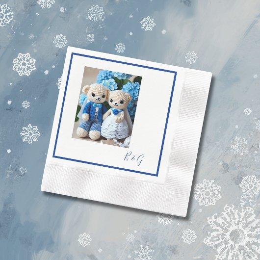 青い白いクロシェのイチジク結婚のカップル 縁ありカクテルナプキン