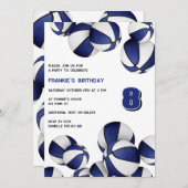 青い白いバスケットの子供のスポーツ誕生日 招待状 (正面/裏面)