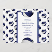 青い白いバスケットボールの誕生日またはチームパーティー 招待状 (正面/裏面)