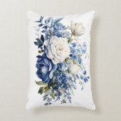 青い白いフローラ花水色エレガント アクセントクッション (正面(垂直))