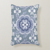 青い白い花柄 アクセントクッション (正面(垂直))