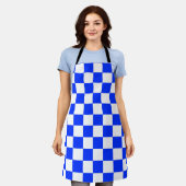 青い白のチェッ市松模様にクパターン エプロン (着用した状態)