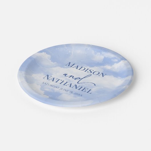 青い白の輝く雲の夢のようなエレガントな結婚式 ペーパープレート (アングル)
