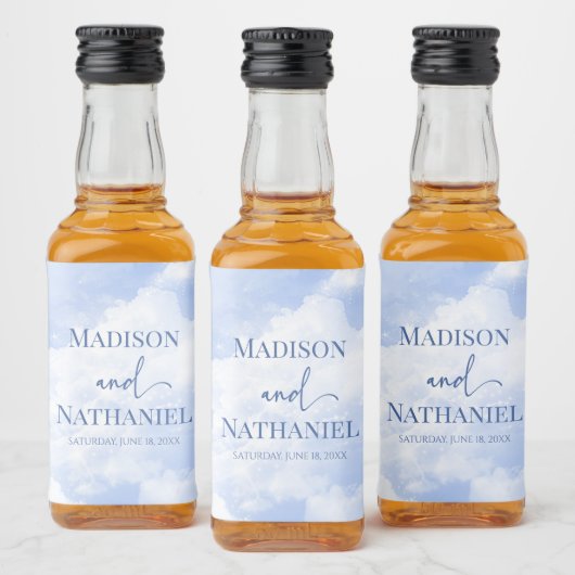 青い白の輝く雲の夢のようなエレガントな結婚式 リキュールボトルラベル (ボトル)