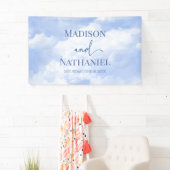 青い白の輝く雲の夢のようなエレガントな結婚式 横断幕 (インサイチュ)