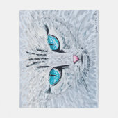 青い目のふわふわ猫 フリースブランケット (正面)