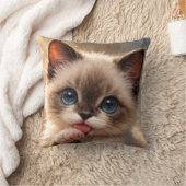 青い目のシャム猫　前足をペロペロ クッション (ブランケット)