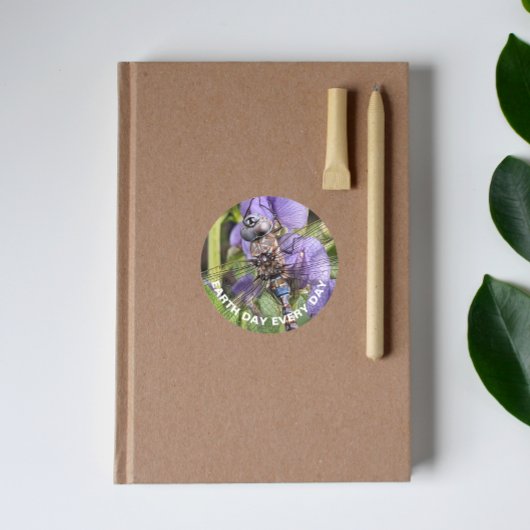 青い目のダーナドラゴンフライの地球の日 ラウンドシール